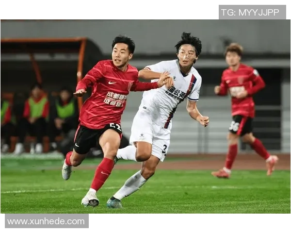 成都亚运会足球赛点评:个人能力展现与团队协作的完美结合